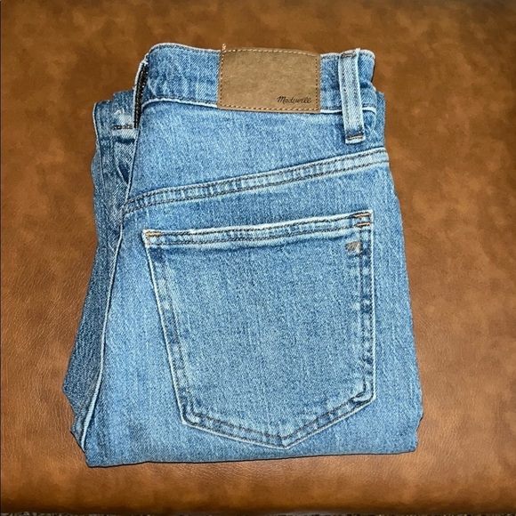 Madewell 90’s Straight Size 24 - Picture 3 of 16